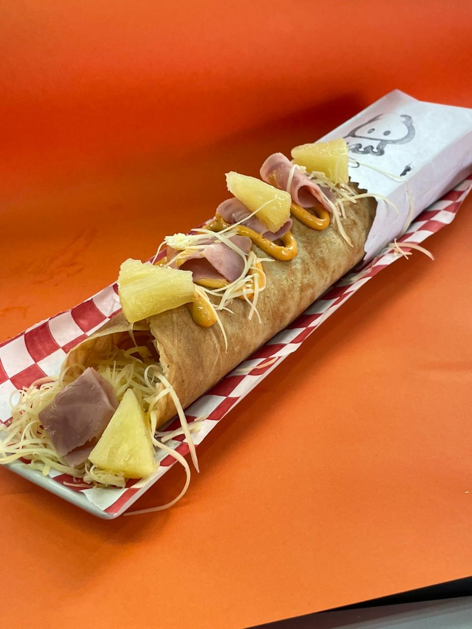 Marquesita Duquesa Hawaiana con jamón de pavo y piña